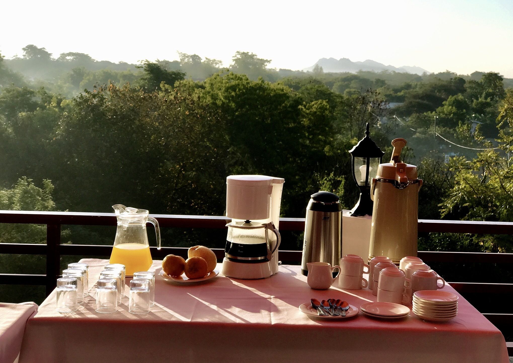 Free daily buffet breakfast