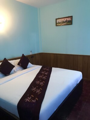 高级双人房 | 防过敏的被褥、免费迷你吧物品、笔记本电脑工作区、隔音