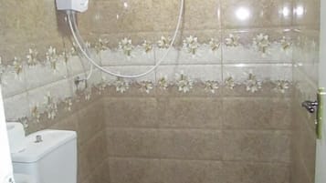 Classic Double Room | Bathroom | Shower, hair dryer, slippers, towels