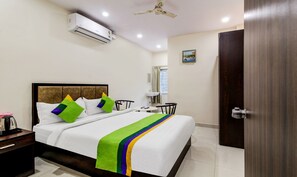 Quarto standard | Ferros/tábuas de passar roupa, Wi-Fi de cortesia, roupa de cama