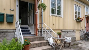 Property entrance - Roost Niklaksenkatu (Turku)