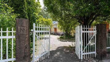 Majoituspaikan sisäänkäynti