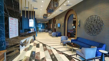 ฝ่ายต้อนรับ