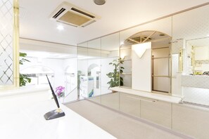 Fitness facility - Shinjuku East Hotel (Tokyo)