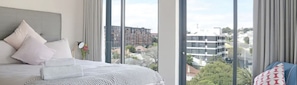Apartamento, 2 quartos | 2 quartos, berços grátis, Wi-Fi de cortesia, roupa de cama
