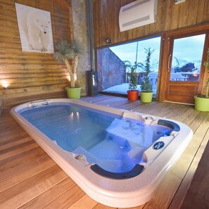 Indoor spa tub - Chalet Le Camigane (Huez)
