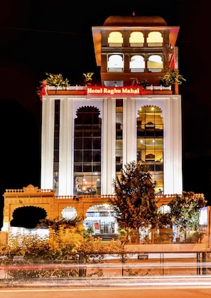 Front of property – evening/night