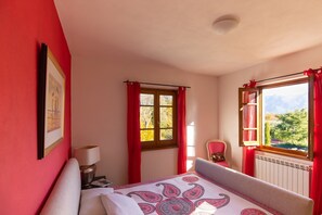 Villa, 4 Schlafzimmer (Villa Miramare) | 4 Schlafzimmer, individuell dekoriert, individuell eingerichtet