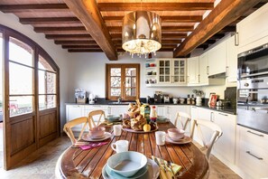 Villa, 4 Bedrooms (Villa Miramare) | Private kitchen - Villa Miramare (Camaiore)