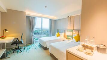 Superior Twin Room with City View | Minibar, in-room safe, individually decorated, individually furnished