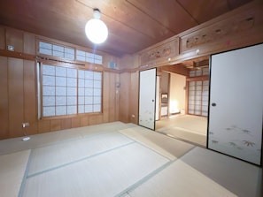 Family Room, Multiple Bedrooms, Non Smoking, Private Bathroom | Iron/ironing board, free WiFi, bed sheets