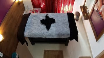 Steam room, deep-tissue massages, Swedish massages
