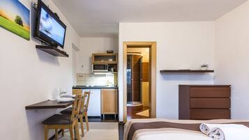 Studio (2) | Cuisine privée | Réfrigérateur, four, plaque de cuisson, lave-vaisselle