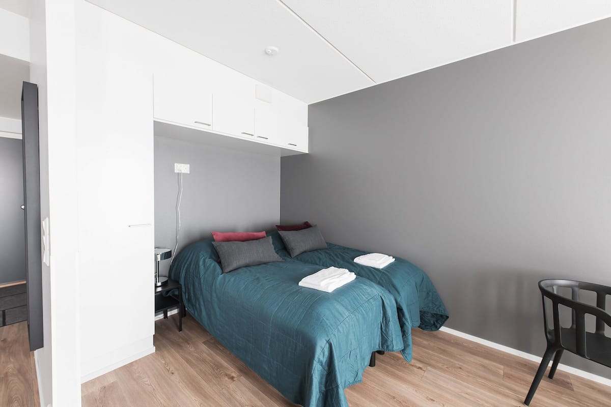 Studio (for 2) | 2 bedrooms, laptop workspace, blackout drapes, iron/ironing board