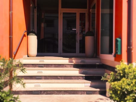 Ingresso della struttura. Rubicone Hotel