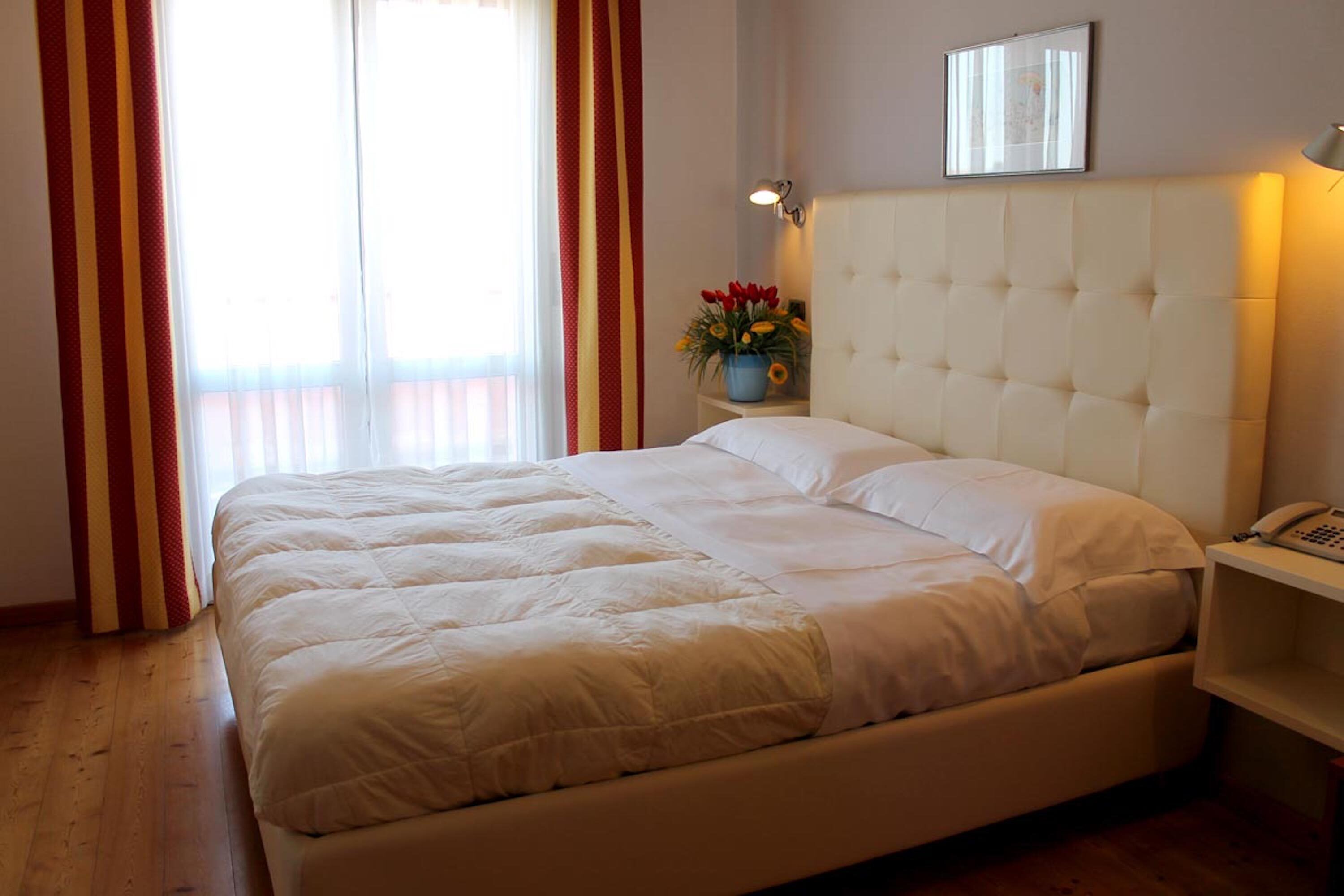 Minibar, in-room safe, desk, soundproofing