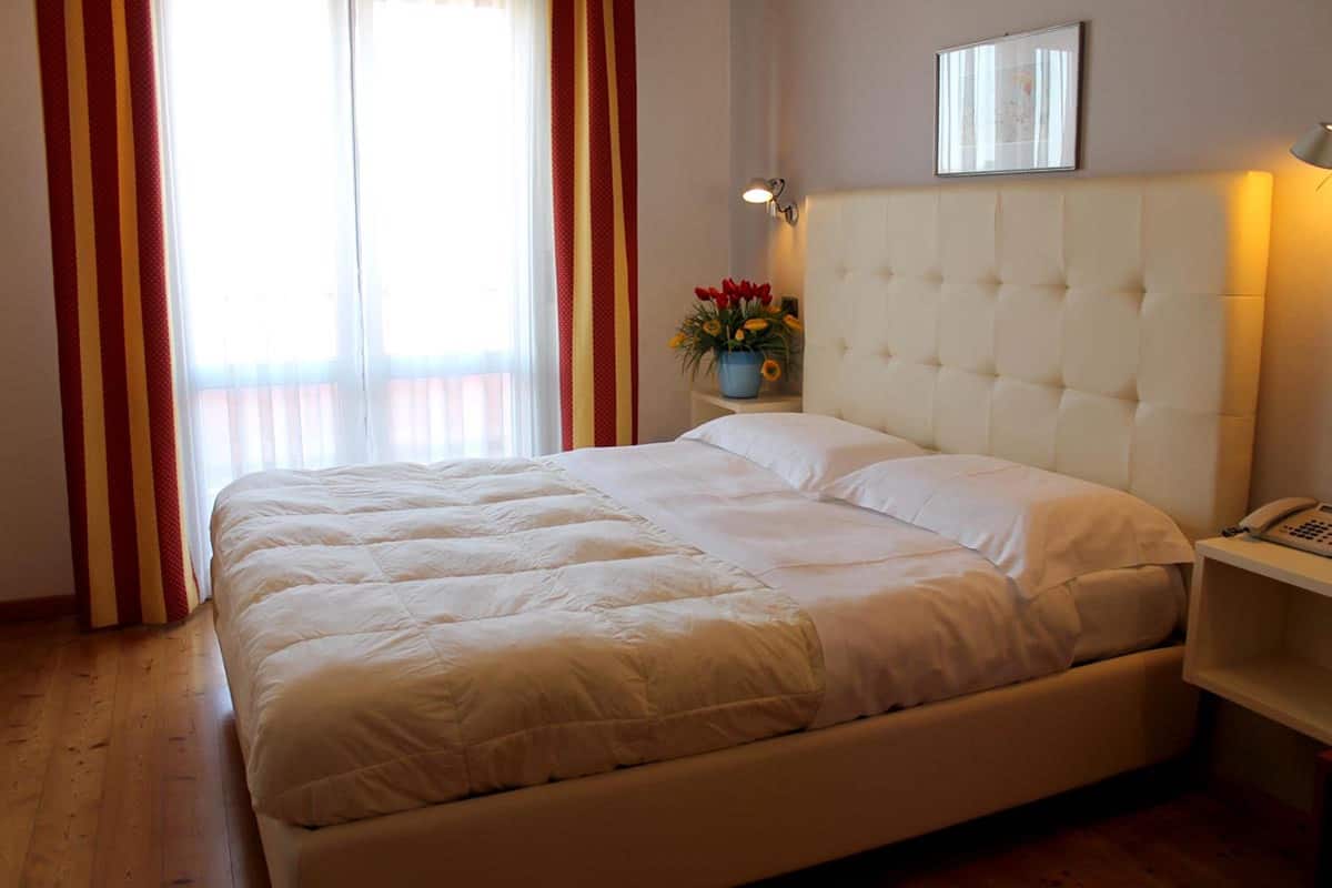 Minibar, coffres-forts dans les chambres, bureau, chambres insonorisées