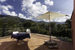 House, 1 Bedroom (Casa del Gelso) | Terrace/patio - Agricontura (Capri Leone)