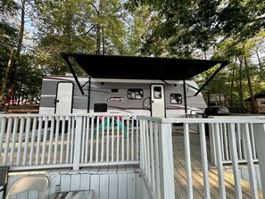 Exterior - Beautiful Lake Views at this Lake Front Camper on Private 25 Acre Lake (Mooresboro)