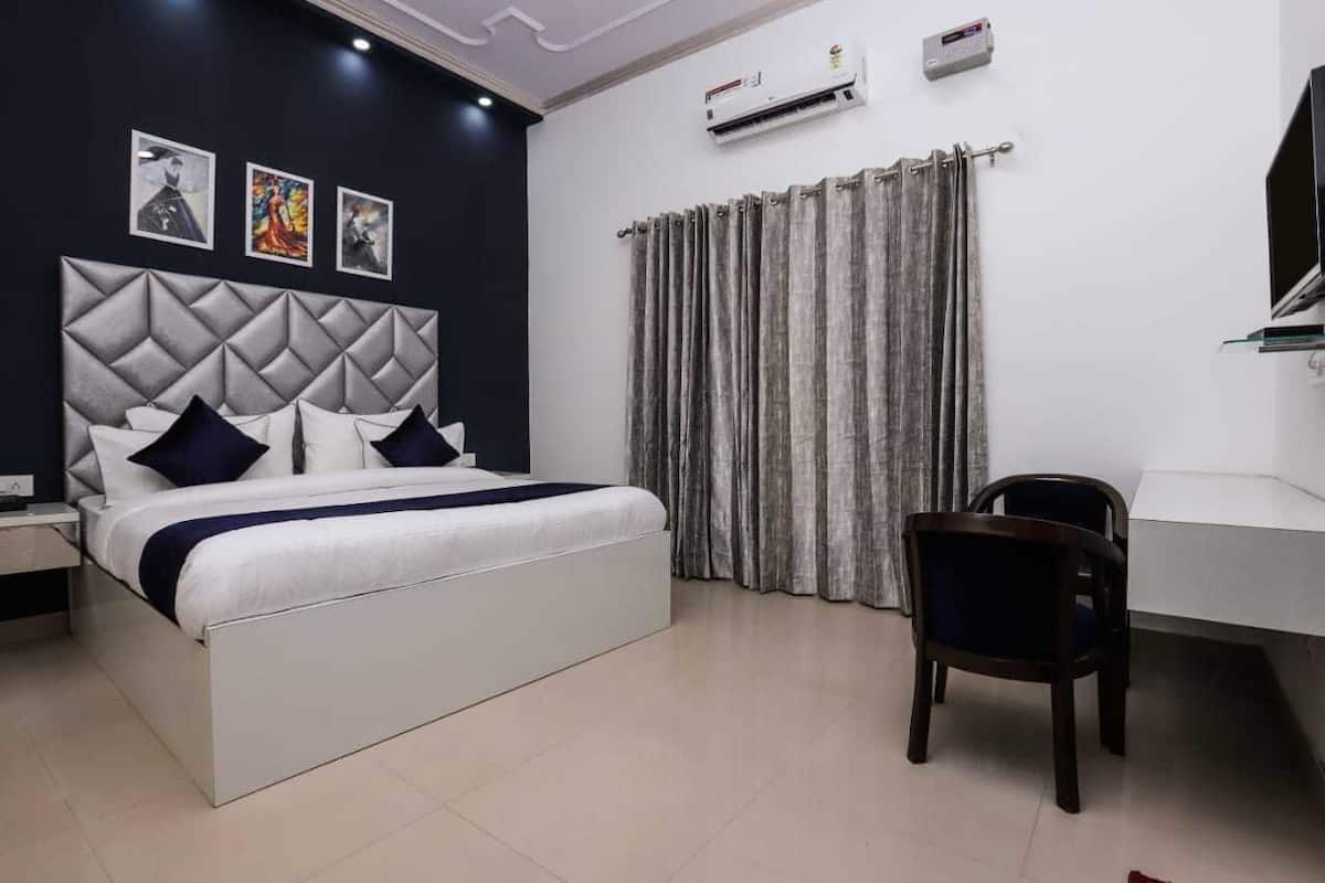 Deluxe Room | Free WiFi