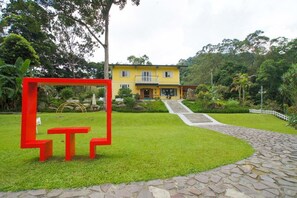 Property grounds - Hemerocallis Country House (Nanzhuang)