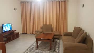 Télévision LCD de 32 pouces avec chaßnes par cùble, télévision