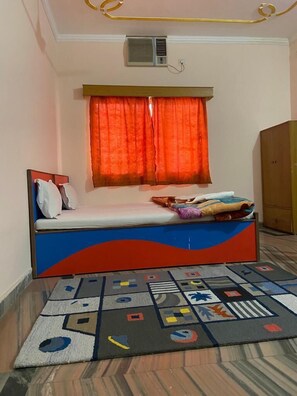 Standard Room (Non AC) | Free WiFi - Hotel Shanti (Gaya)