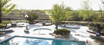 Varma källor nära South Lake Tahoe skidåkning, nyår