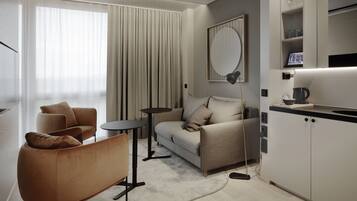 VALO Deluxe Double | Allergivenligt sengetøj, pengeskab på værelset, mørklægningsgardiner