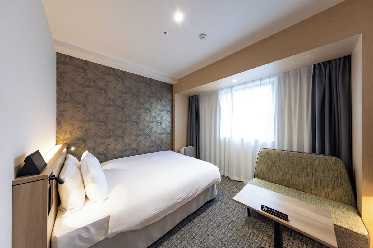 Double Room | Desk, WiFi (free), bed sheets
