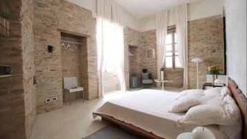 Doppia Deluxe (Dacia Maraini) | 2 camere, con stile personalizzato, con arredamento individuale