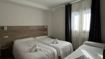 Triple Room | Free cribs/infant beds, rollaway beds, free WiFi, bed sheets