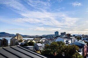 Luxury Apartment, 2 Bedrooms | Beach/ocean view