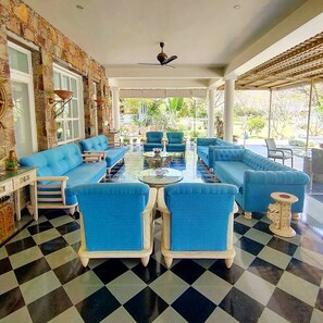 Sala de estar en el lobby