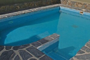 季節性室外泳池