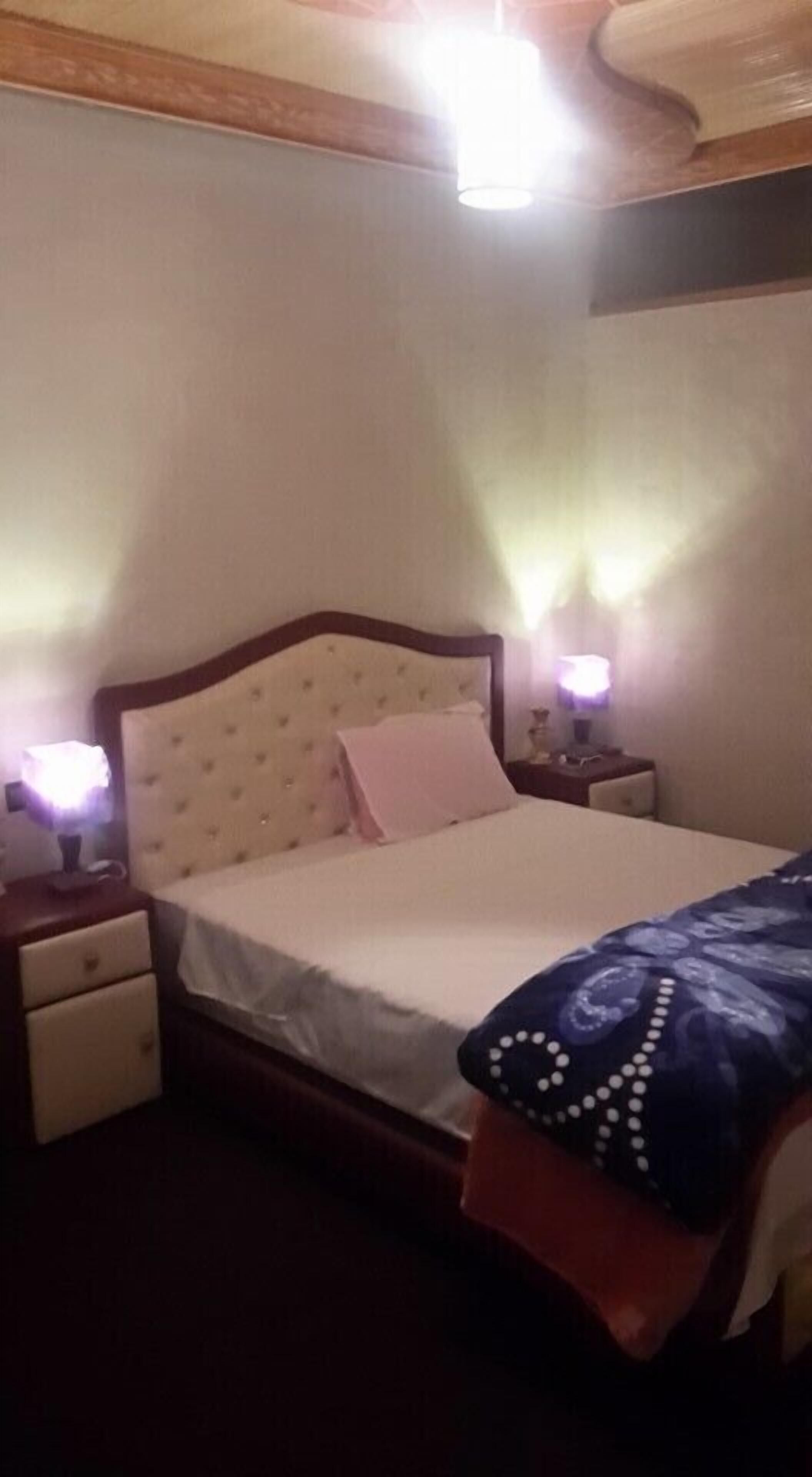 Decoración personalizada, cunas gratuitas y camas plegables/adicionales 