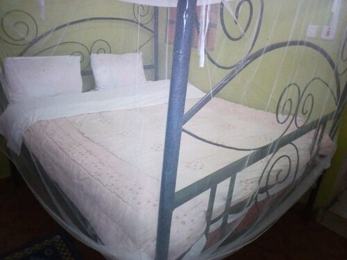 The Plateau Breeze Hotel