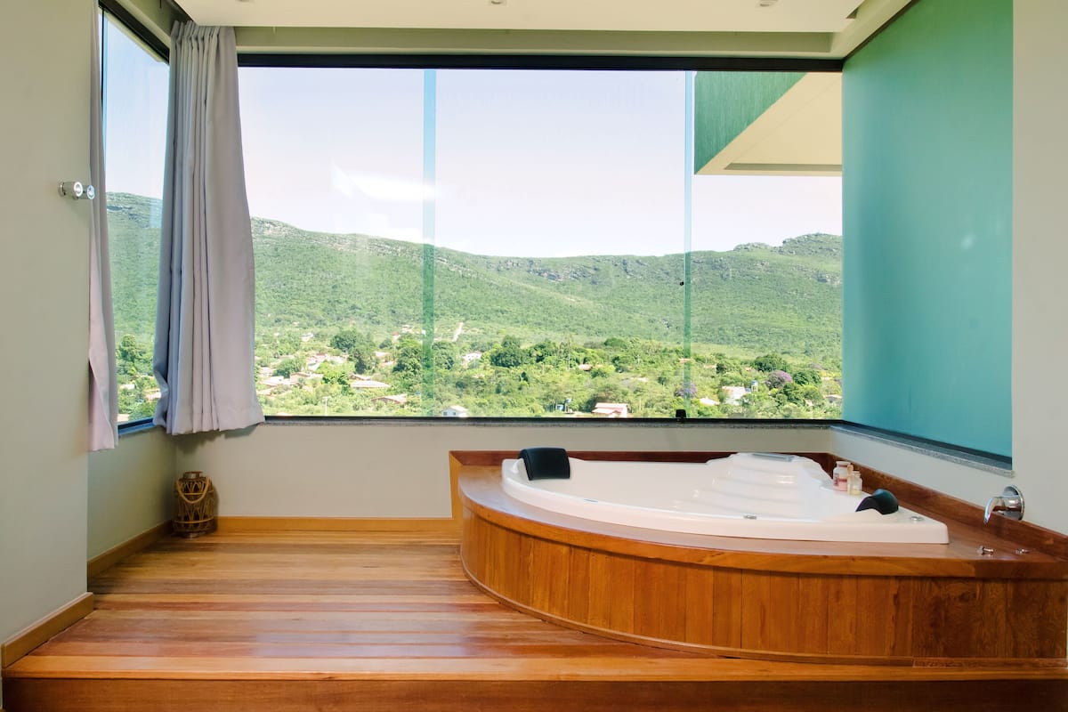 Suíte (Master com Terraço) e Hidromassagem | 按摩浴缸
