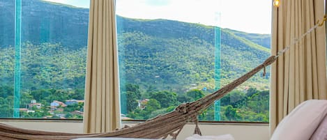 Quarto (Nascente, Poente e Montanhas) 210 | View from room