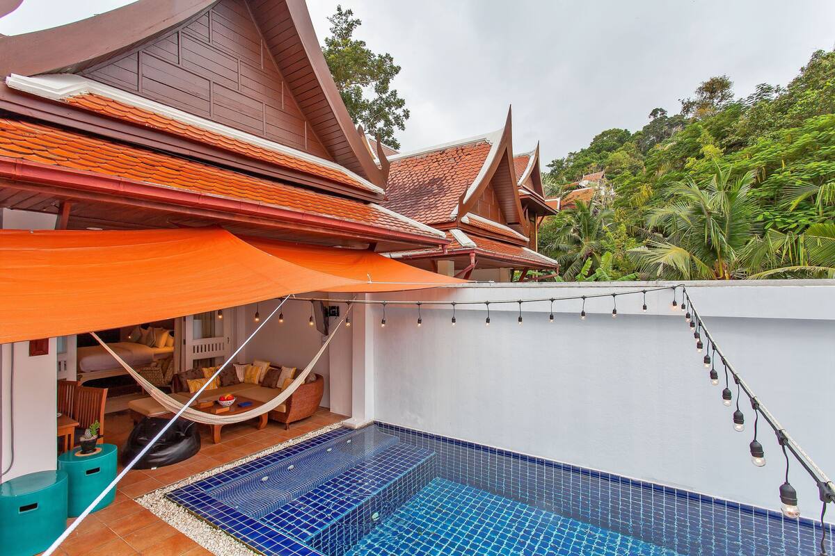 2-Bedroom French Villa with Pool 102 | Balcony