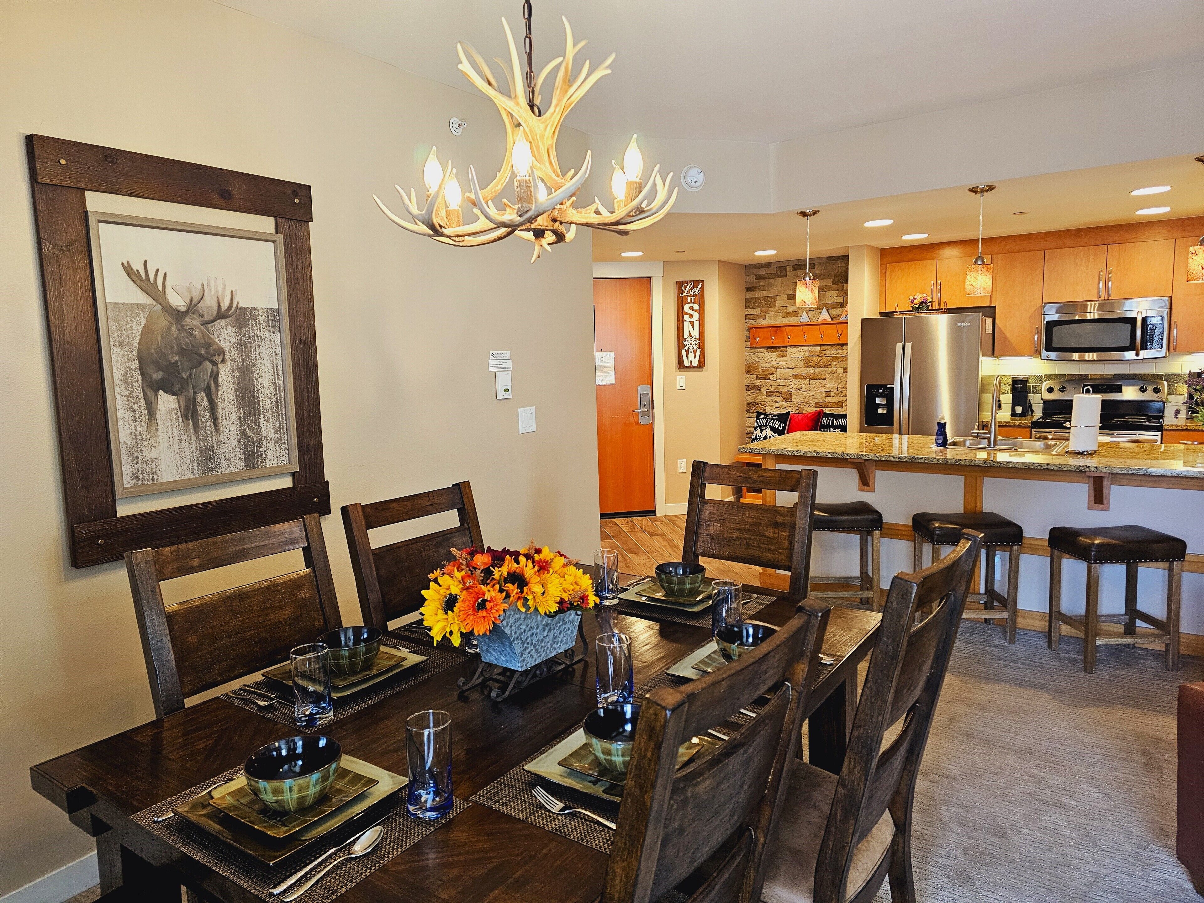 PREMIUM AMENITIES DECK LEVEL CONDO/ WALK TO GONDOLA and BASE ACTIVITIES