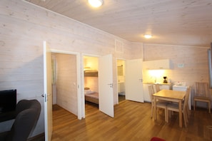 Cabin, 2 Bedrooms | In-room dining