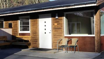 Chalet rustique, 2 chambres | 2 chambres, système d’insonorisation, accès au Wi-Fi (inclus)