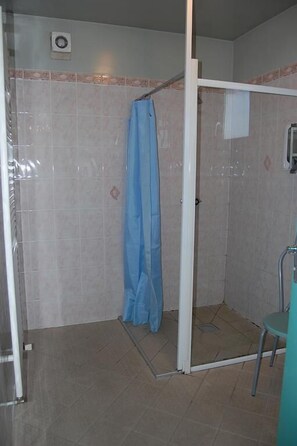 Doppelzimmer | Badezimmer