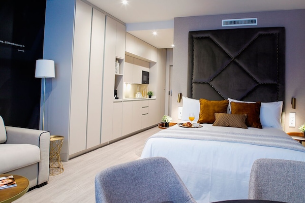 Studio (Pret a Porter) | 1 makuuhuone, työpöytä, pimennysverhot, äänieristys