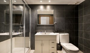 Monolocale Basic (2 people) | Bagno | Asciugamani