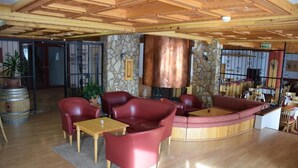 Coin salon dans le hall