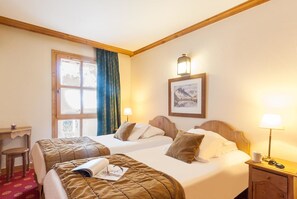 Appartement, salle de bains attenante (Arc 1950)