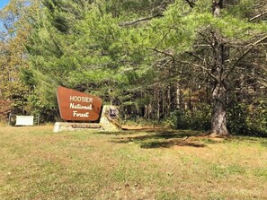 Property grounds - Tower Ridge Camp. A Cabin in Hoosier National Forest and near Lake Monroe. (Heltonville)