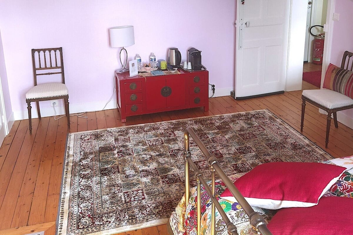 Comfort Room, 1 Queen Bed | 1 bedroom, Select Comfort beds, free WiFi